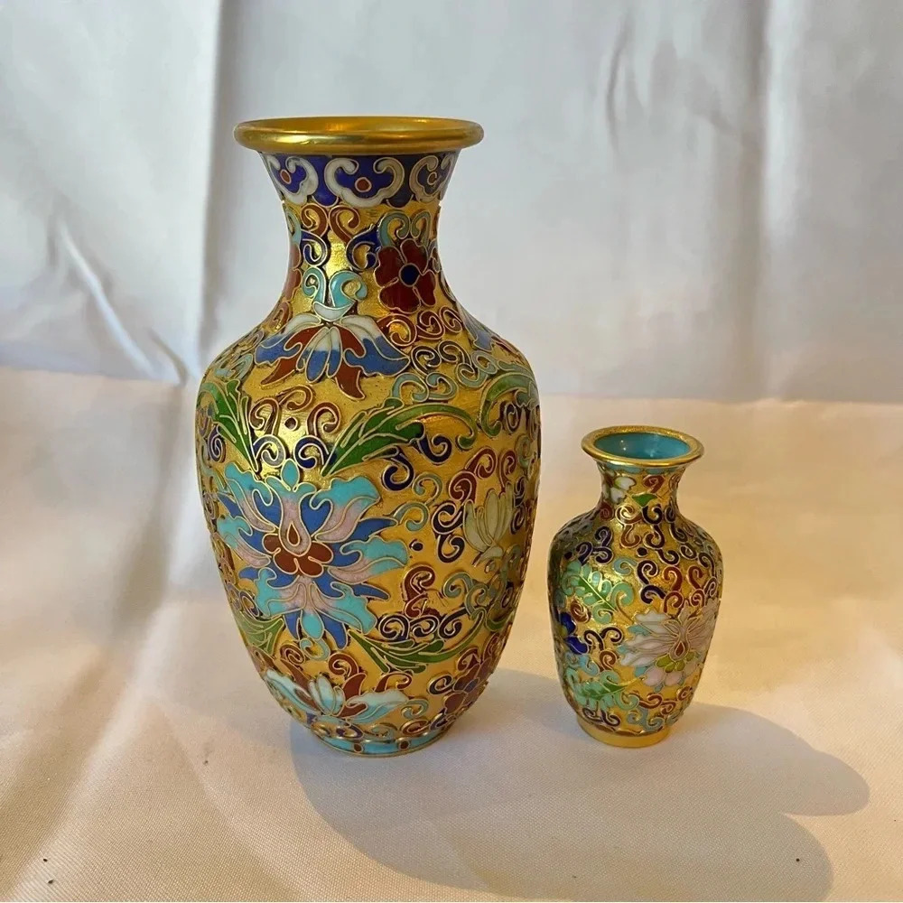 Beautiful Vintage Ornate Metal and Enamel Cloisonné Tiny Vase Set - Picture 2 of 4